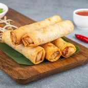 Vegetable Jumbo Spring Rolls (4pcs)