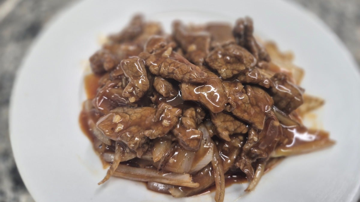 Beef with Onion in Oyster Sauce