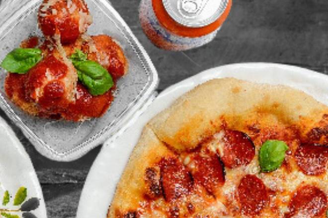 1 Pizza, 1 Drink & 1 Side