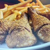 Broasted chicken meal (4 pcs)