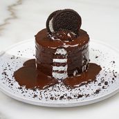 Oreo Volcano Cake