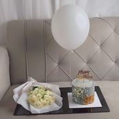 Birthday Cake And Bouquet 0013