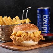 Chicken Fillet Meal with Macaroni and Cheese