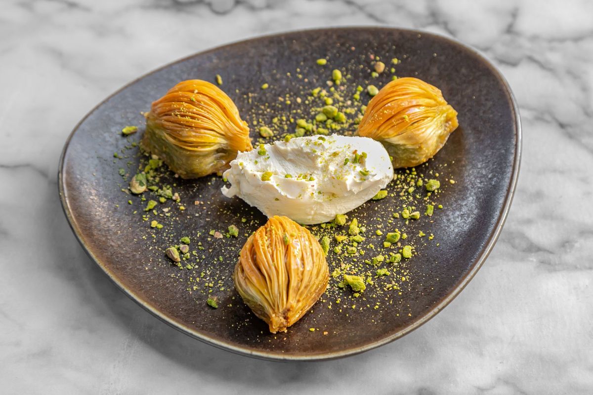 Midye Baklava