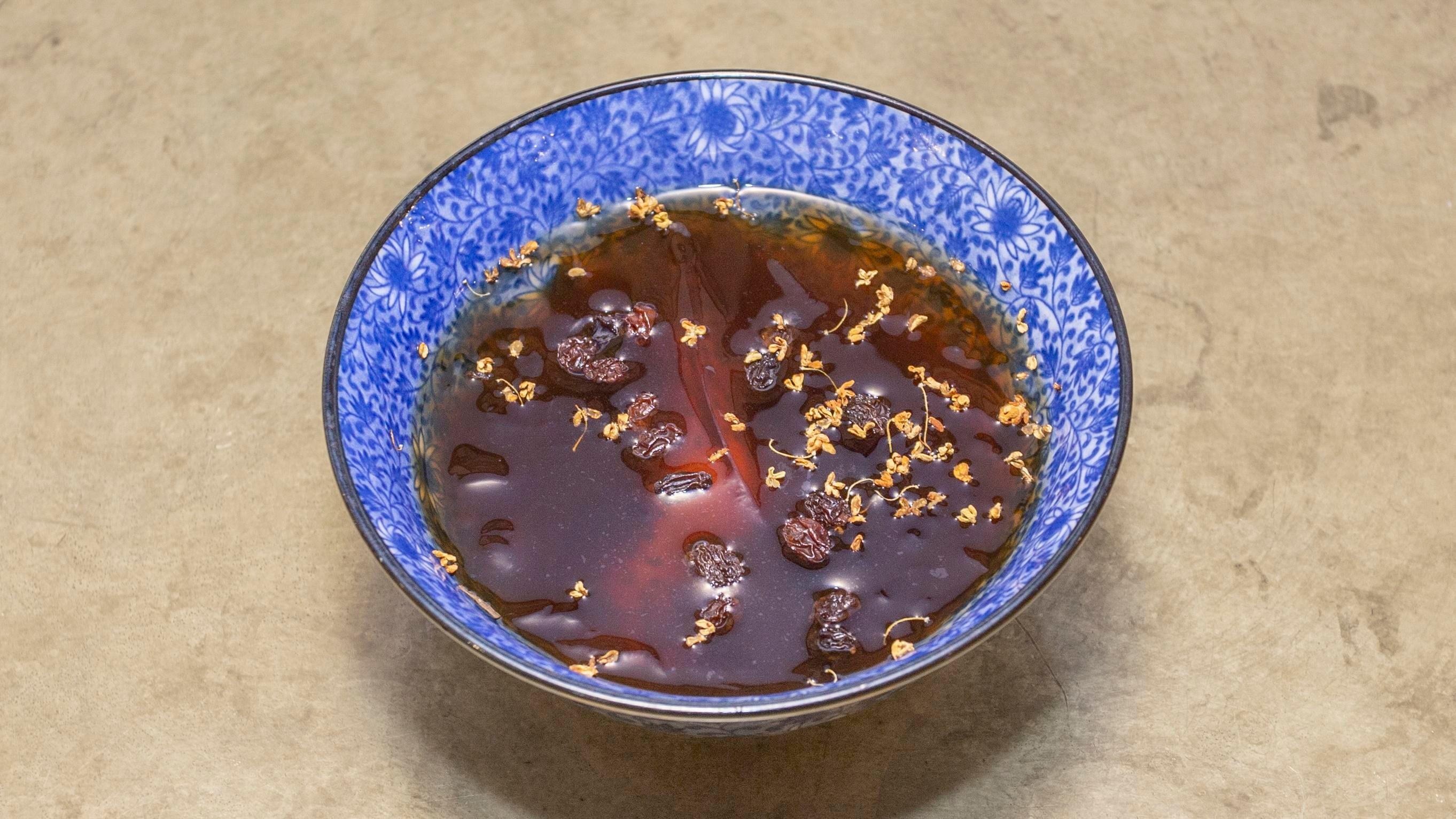 Ice Jelly with Brown Sugar