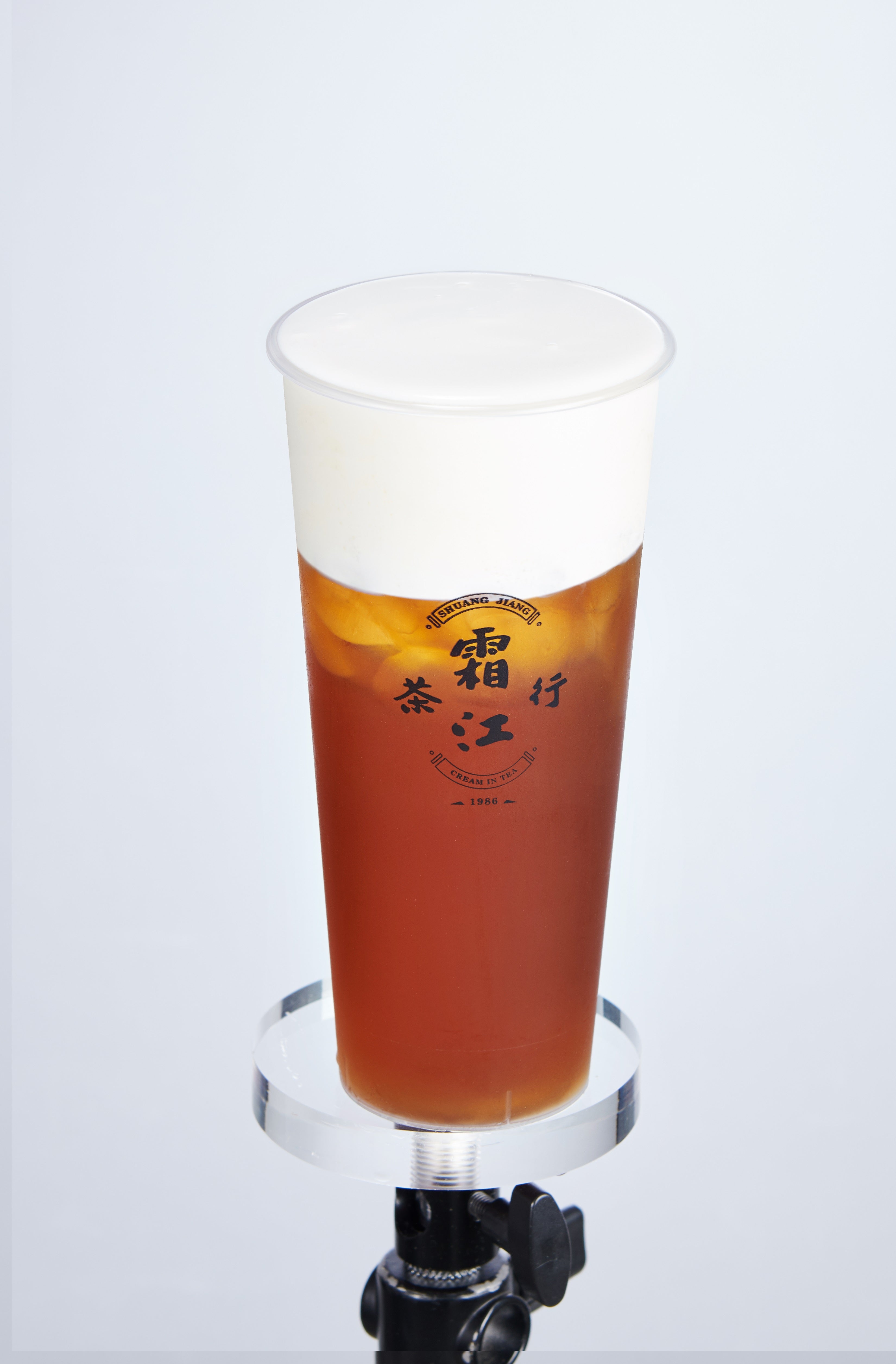 Tieguanyin Oolong Tea with Cheese Milk Foam 芝士霜奶盖铁观音
