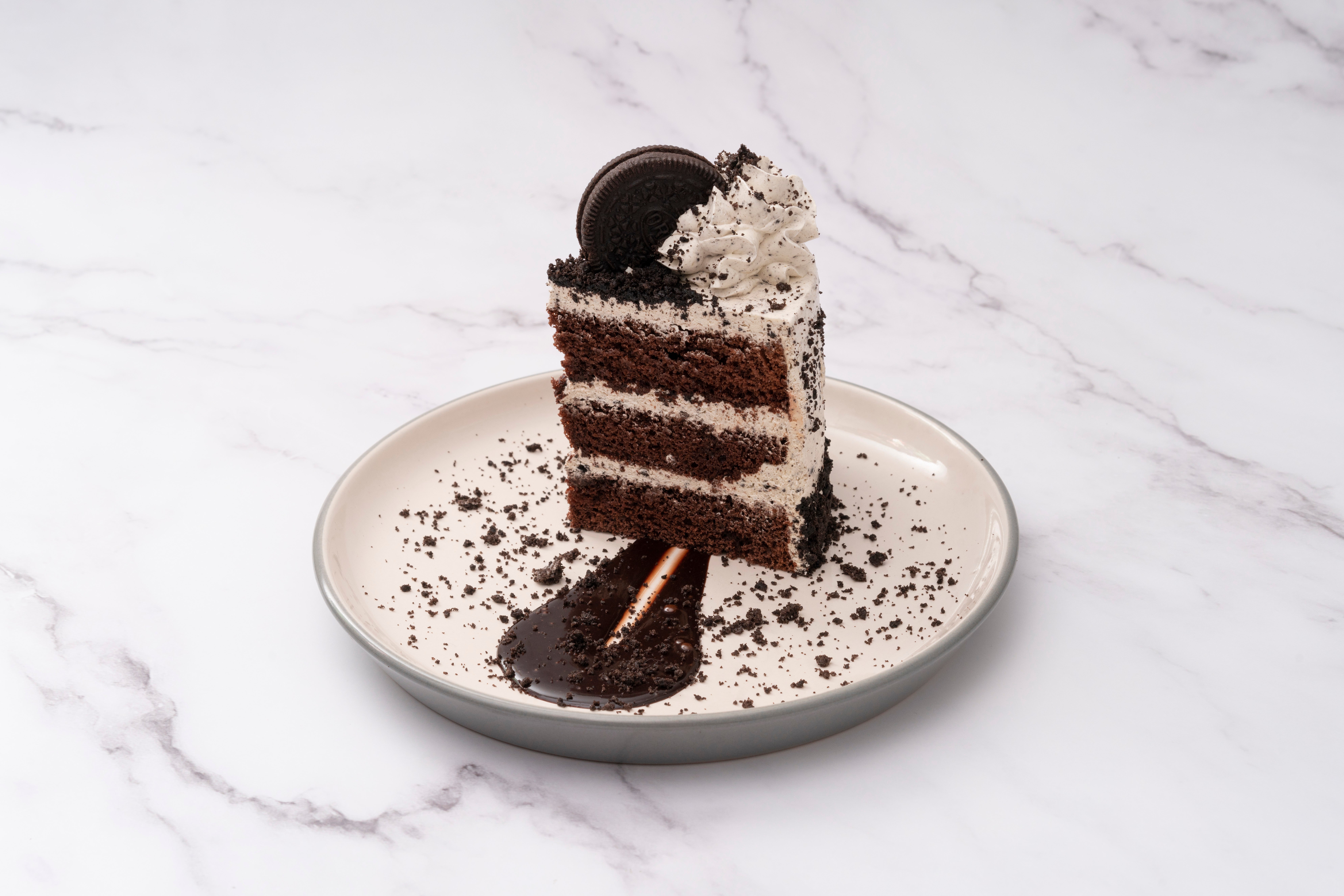 Oreo Cake Slice