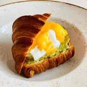 Classic Egg Benedict