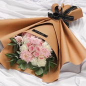 Hand Bouquets Light Pink White Mix / Green
