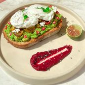 Poached Eggs Avotoast