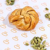 TDL STYLE BUN CARDAMOM