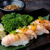 Spicy Cooked Salmon Aburi 4 Pieces