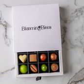 16 Pieces Chocolate Box