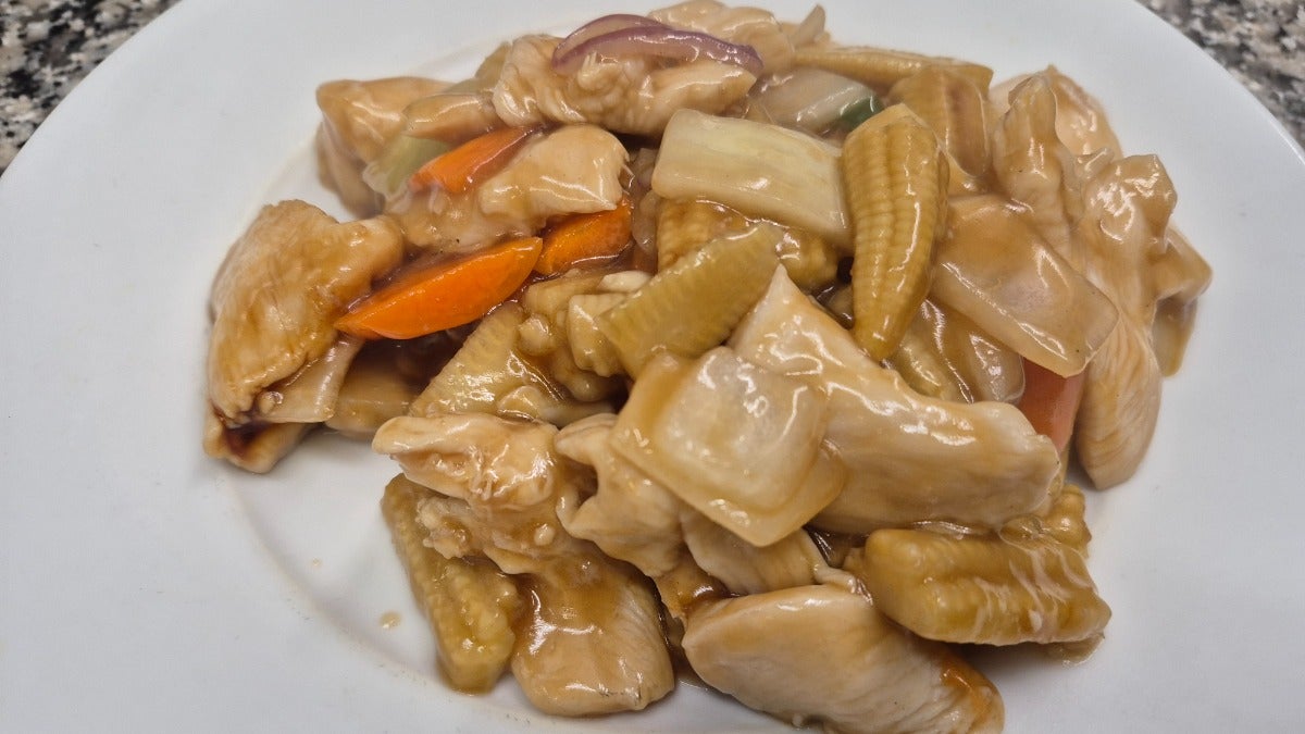 Chicken with Baby Corns