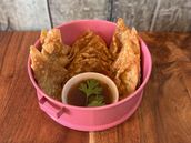 Crispy Chicken Wontons Kiew Tod