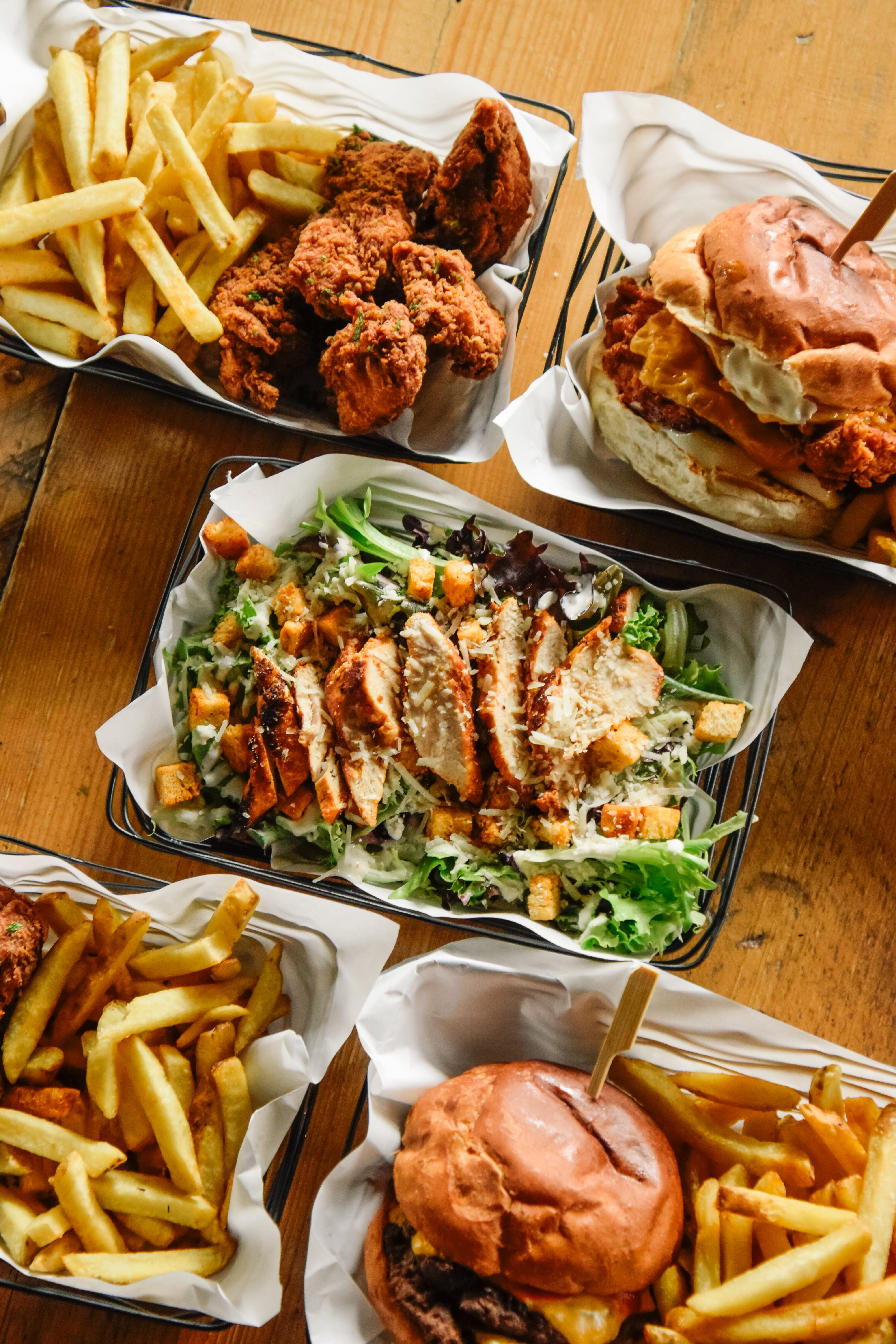 Plant Cheeseburger & House Fries