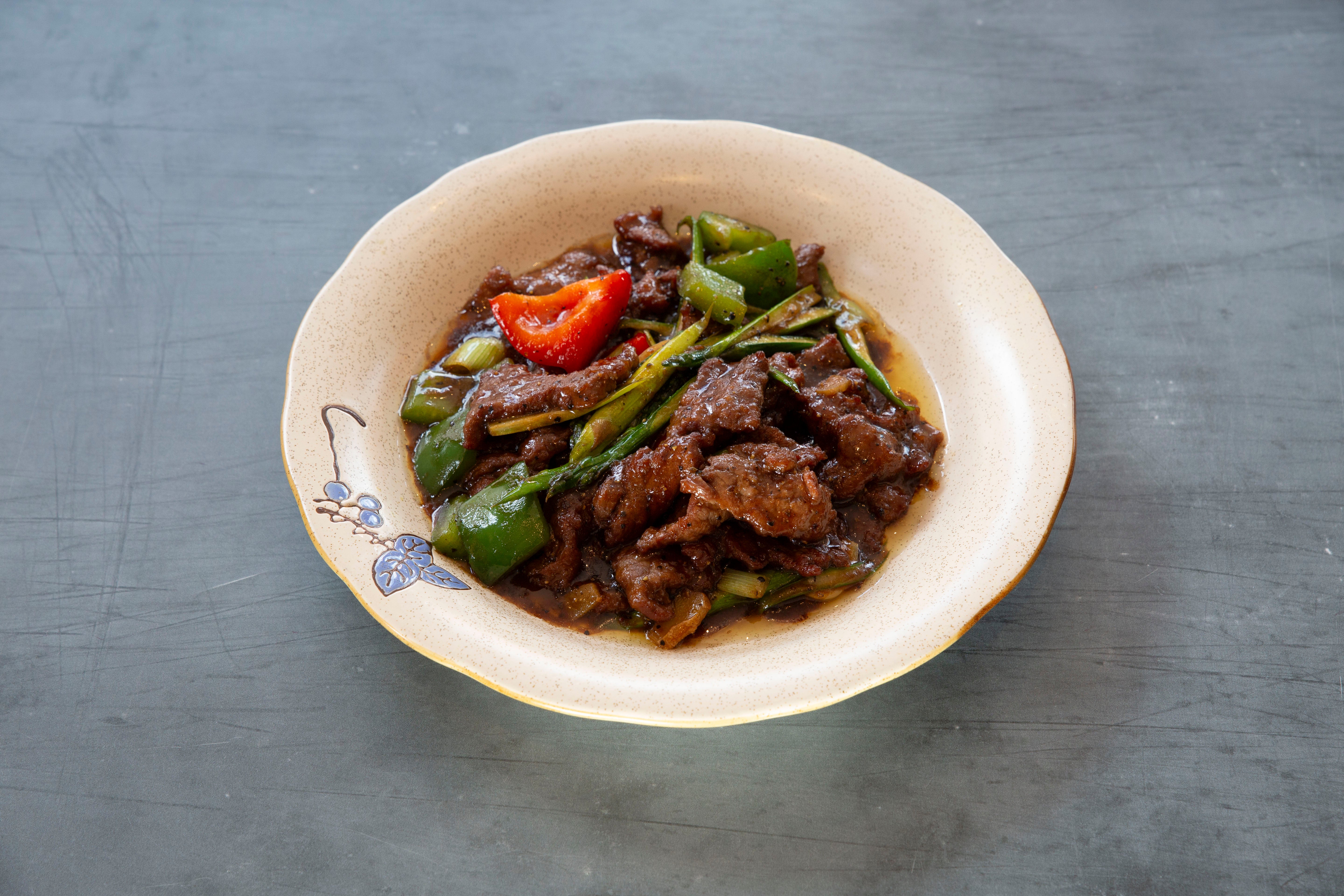 Fragrant Black Pepper Rib Eye Beef黑椒蘆筍炒牛柳