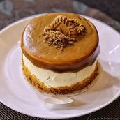 Lotus Cake