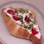 Pesto Burrata Croissant