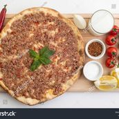 Lahm Beajin Manakish