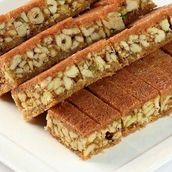 Brown Ballorieh with Cashew