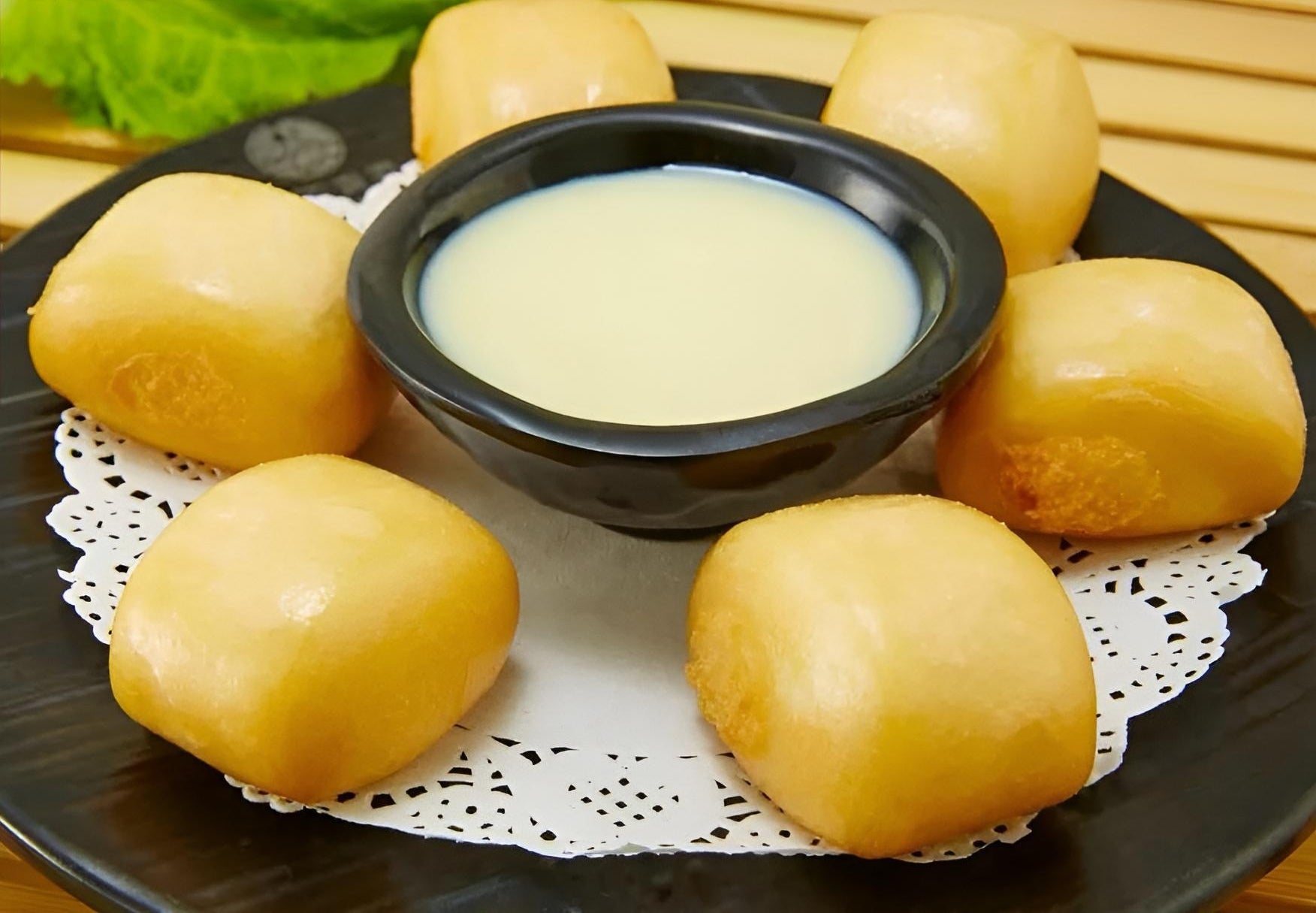 炼乳小馒头 Deep Fried Chinese Bun With Condensed Milk
