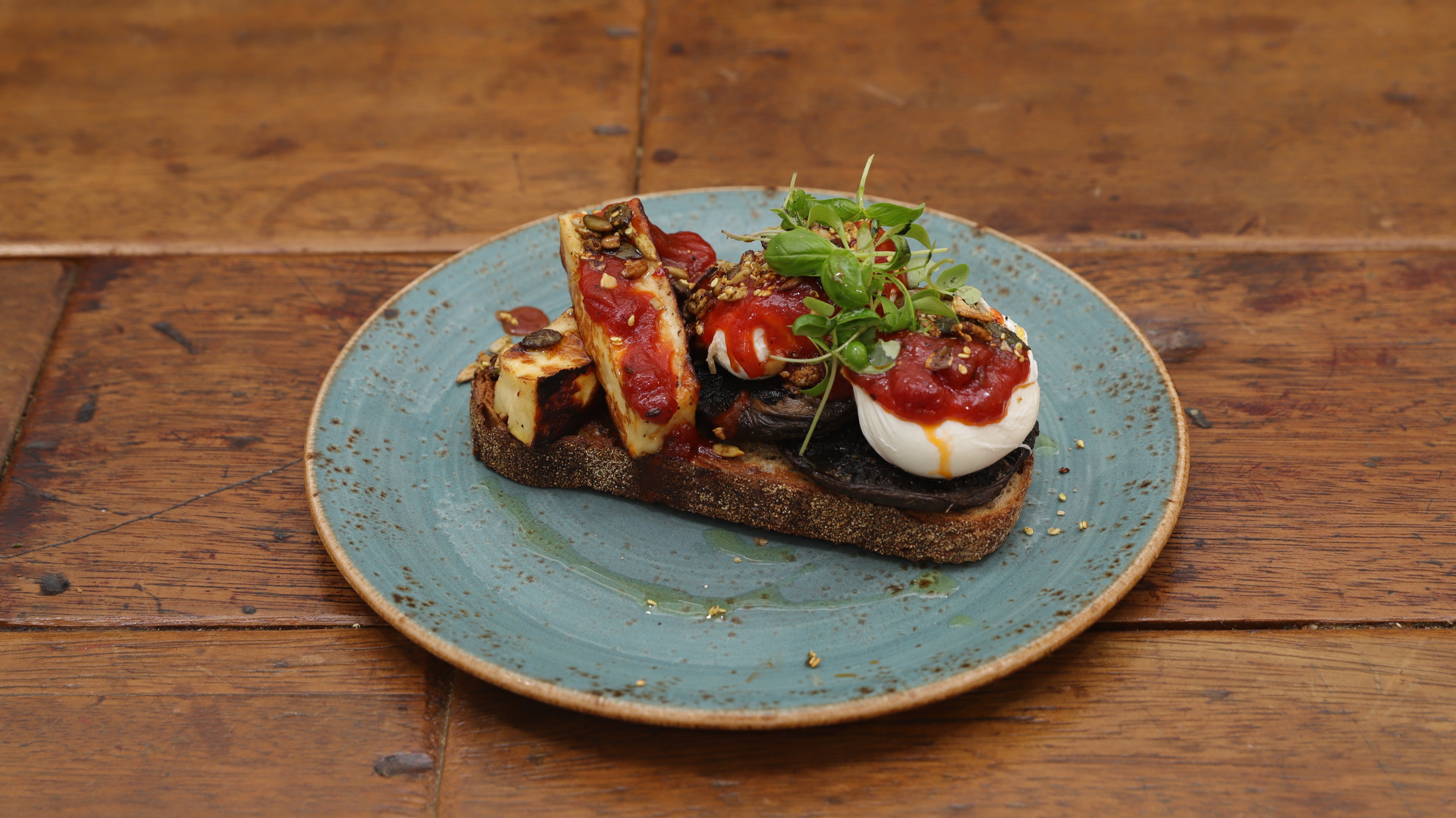 Halloumi & Shrooms (v)