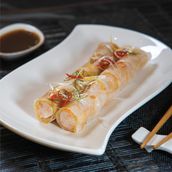 Prawns Cheung Fun with Chili Oil  روبيان شوفان بزيت الفلفل الحار