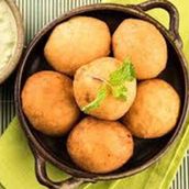 Alu Vada (1 Pcs)