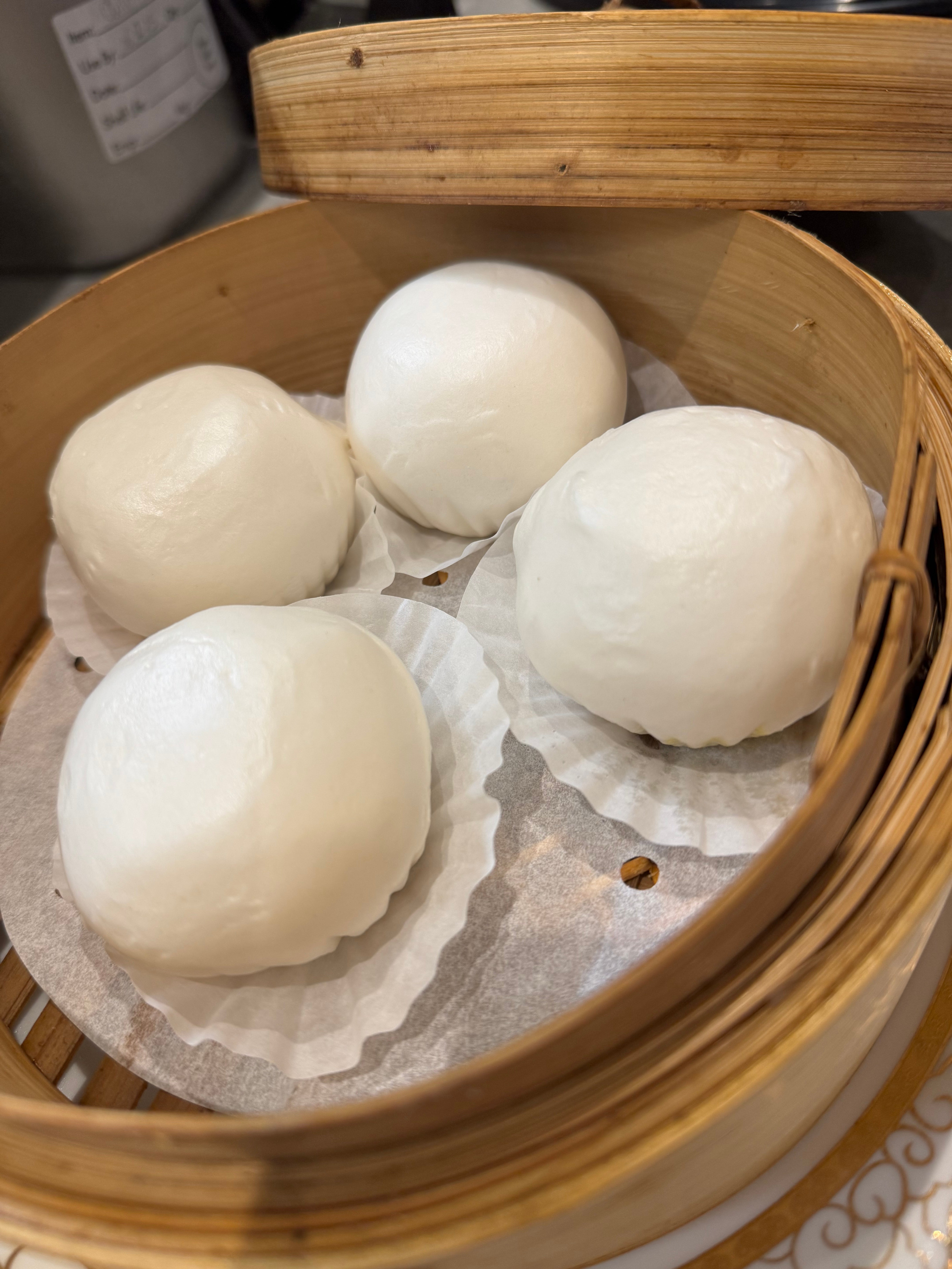 Steamed Salted Egg Yolk Custard Buns 蛋黃流沙包