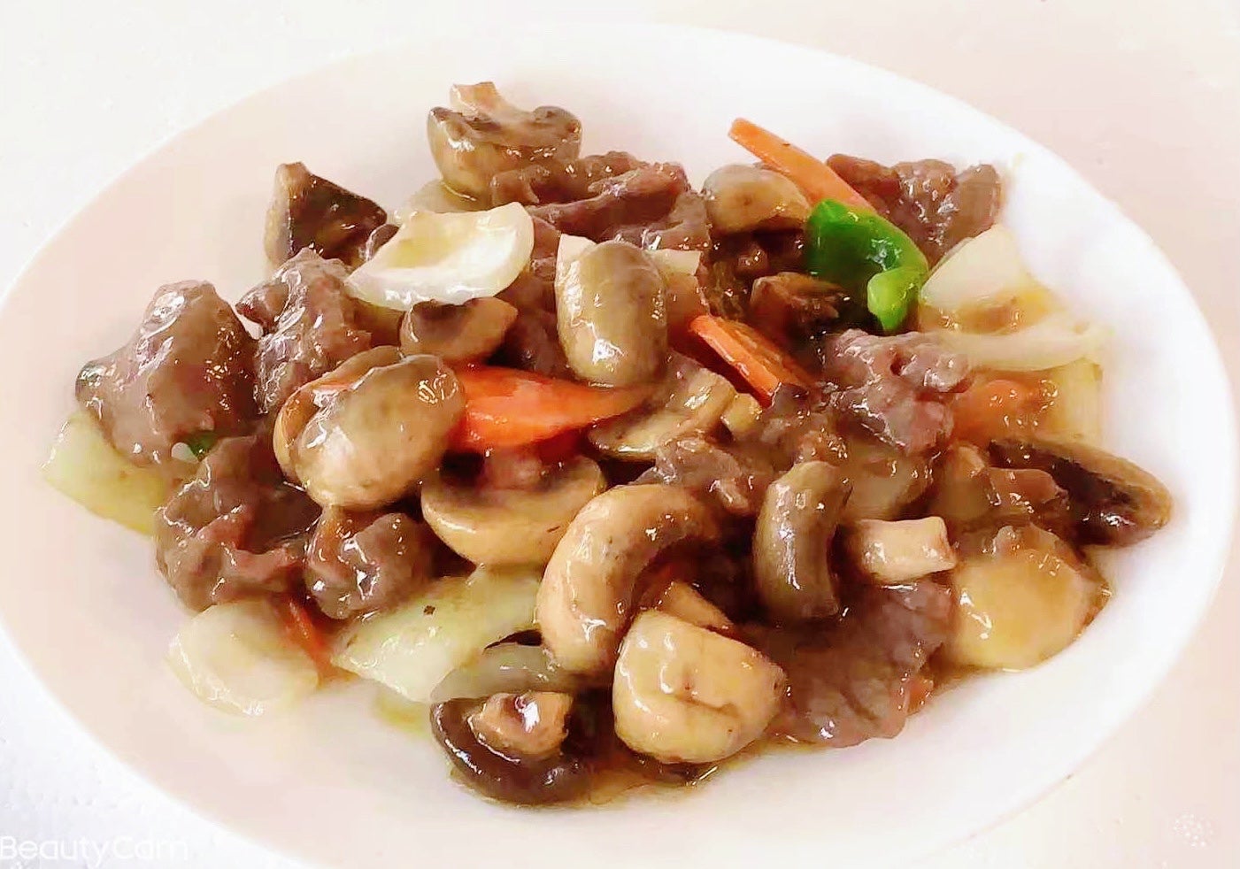 Sliced Beef with White Mushrooms