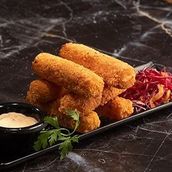 Mozzarella Sticks With Siracha Mayo 6pcs