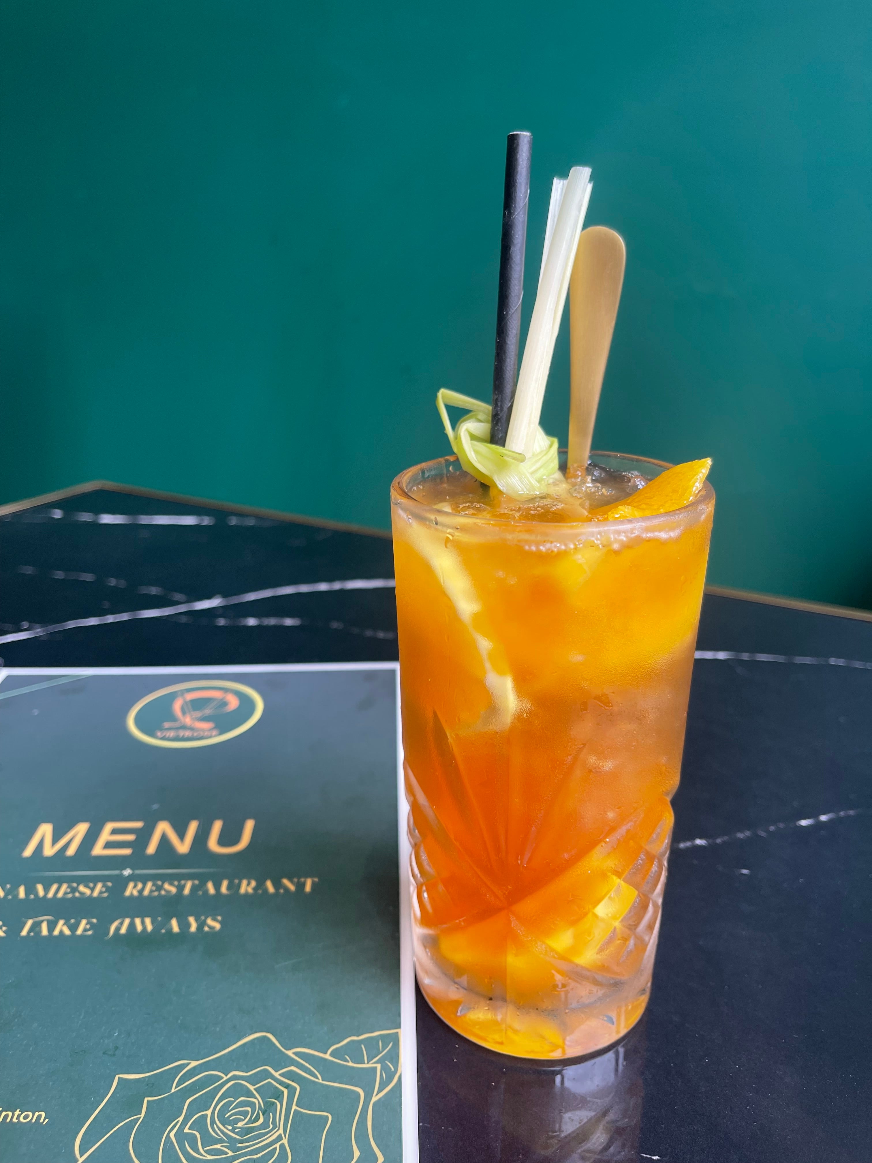 Peaches & lemongrass tea/ trà đào cam xả