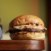 Beef Burger (Charcoal)