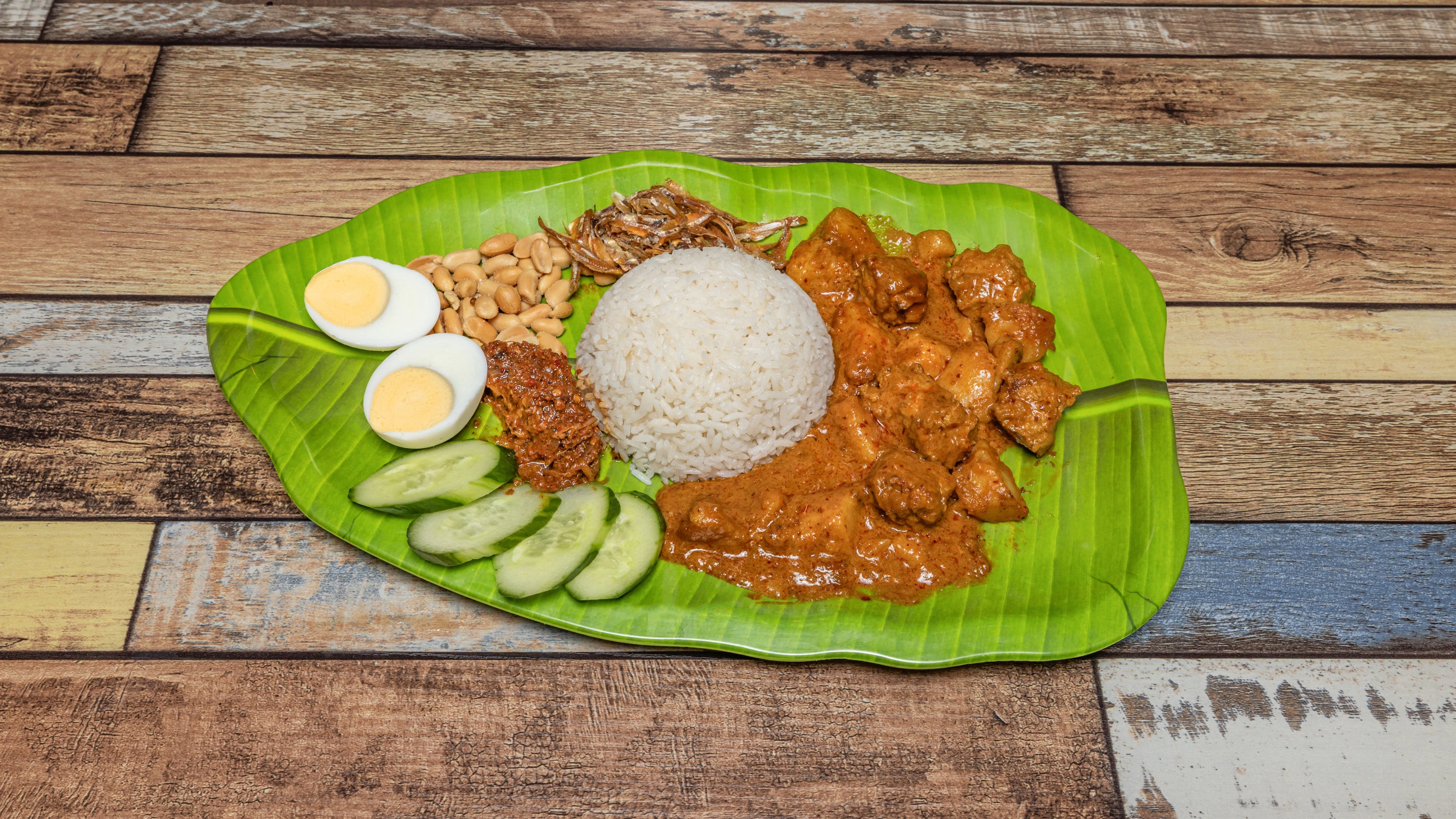 Nasi Lemak with Vegetarian Curry Chicken and Potatoes (Vegetarian)