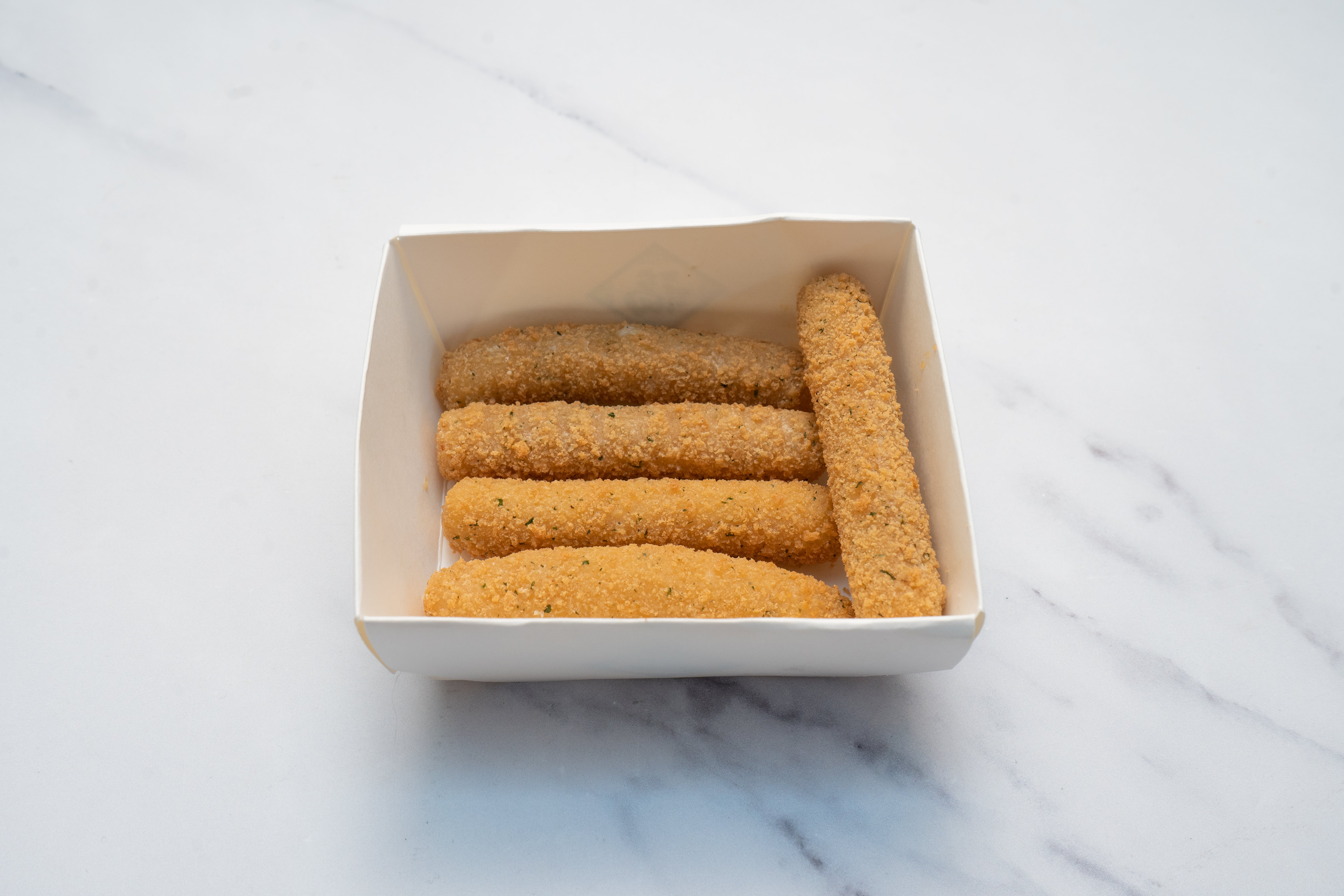 Mozzarella Sticks (5 Pieces)