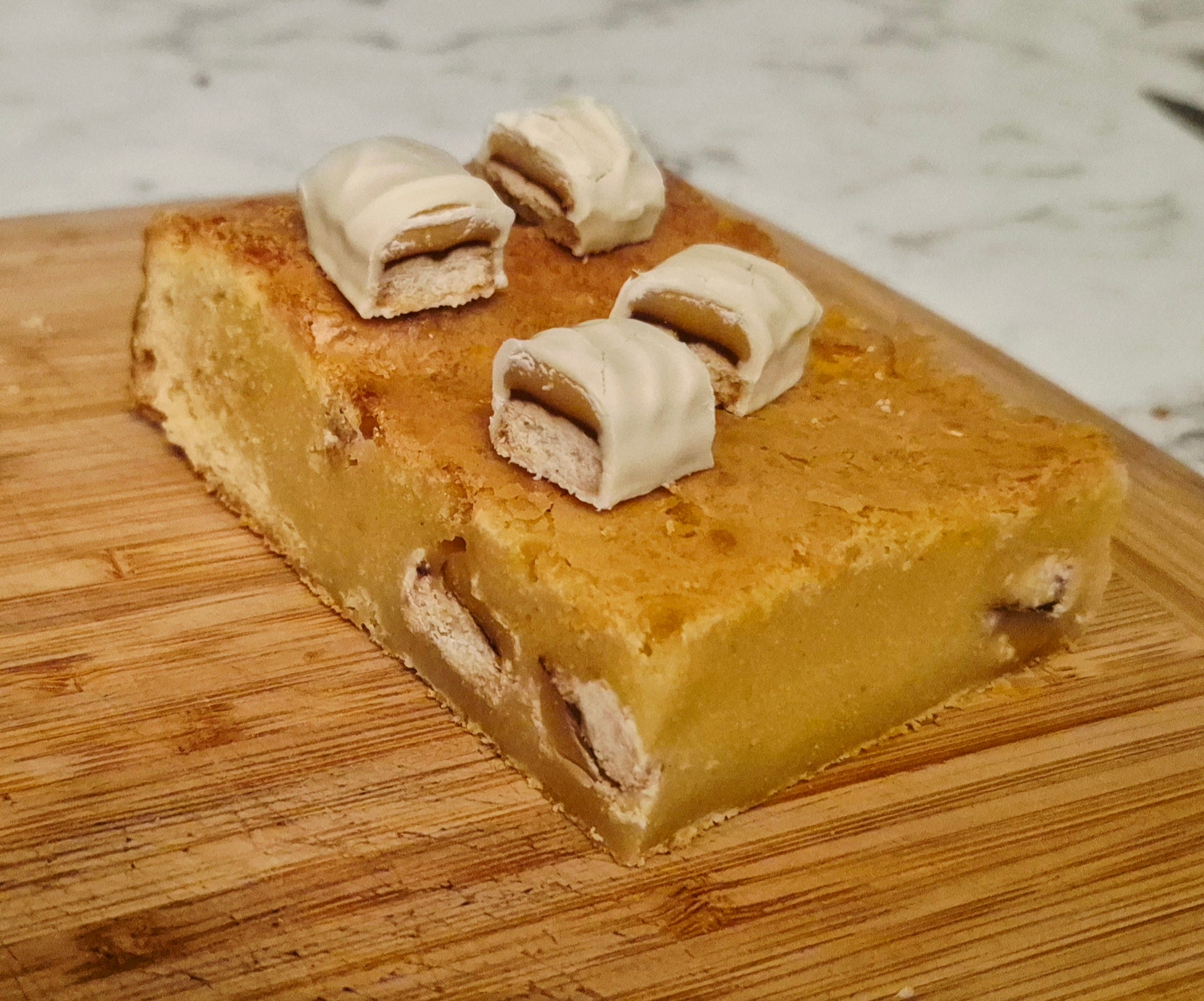 White twix blondie