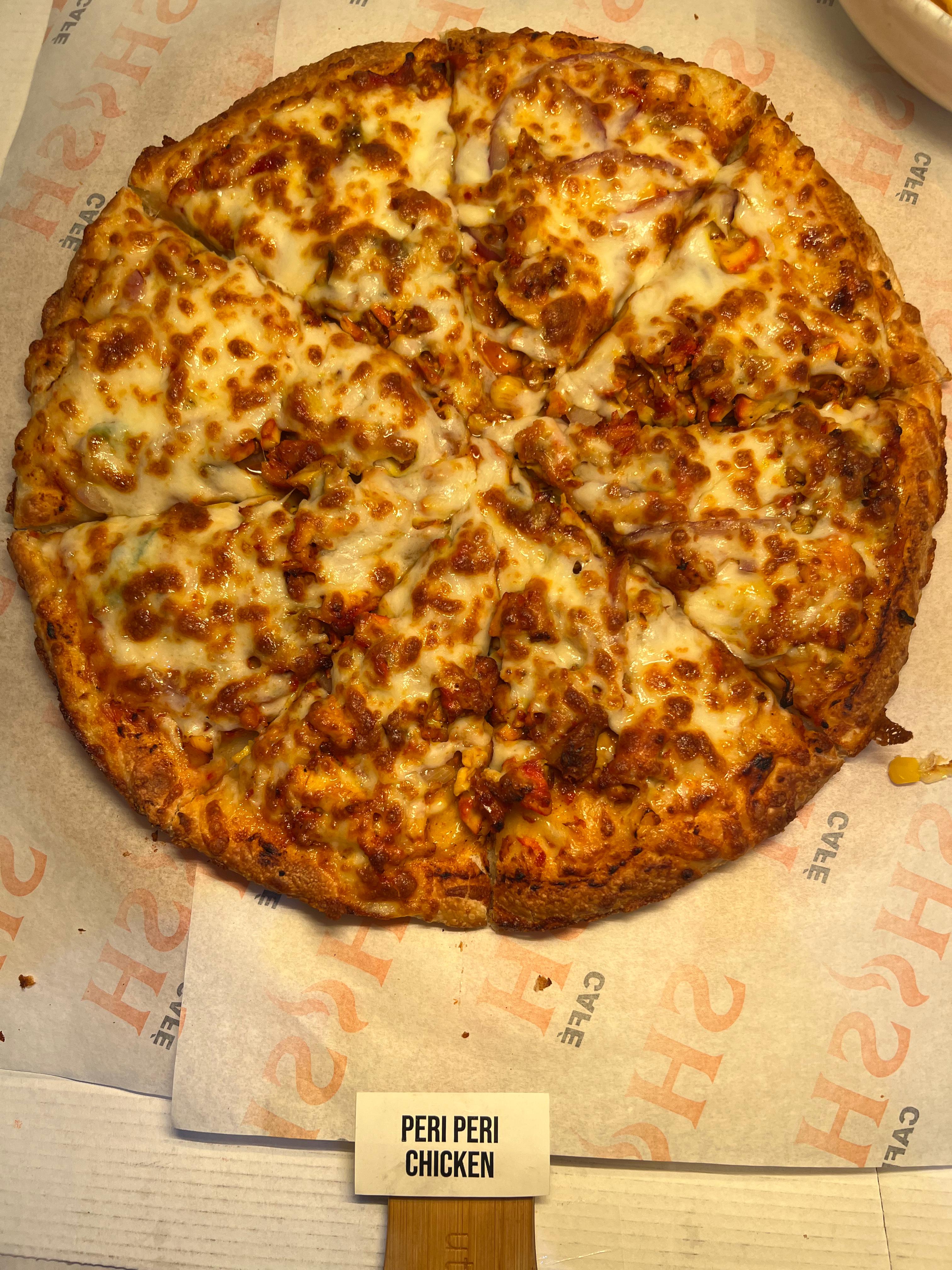 12" Peri Peri Chicken Pizza Pizza