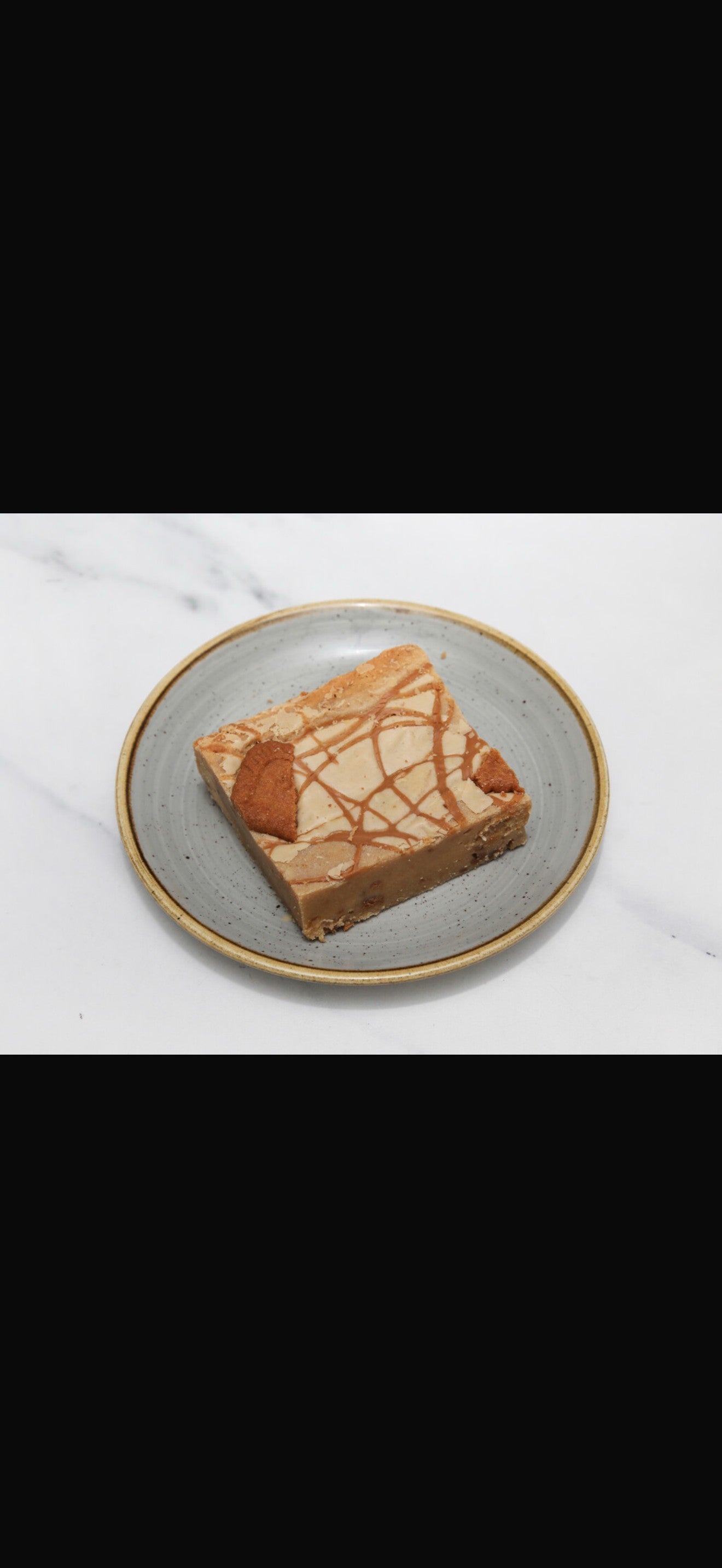 Biscoff blondie