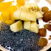 White Snow with Black Pearl Milk 