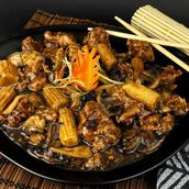 Baby Corn And Mushroom Beef