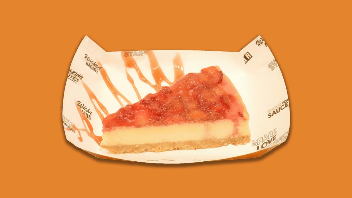 Strawberry Delight Cheesecake (Slice)