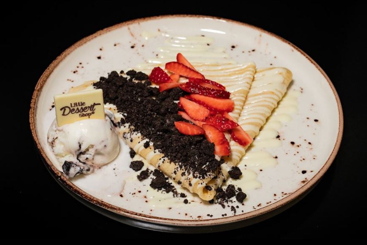 Strawberry and OREO Crumbs Crepe
