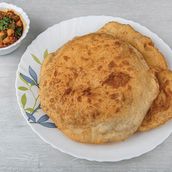 Chana Masala And Parotta Combo
