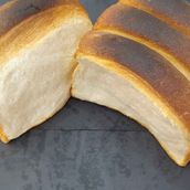Bread (Thambabu Thathi Pan)