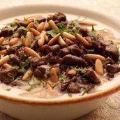 Chickpeas Fatteh with Meat