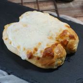 Fluffy Cheese Garlic Bread