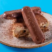 Tiramisu Cake