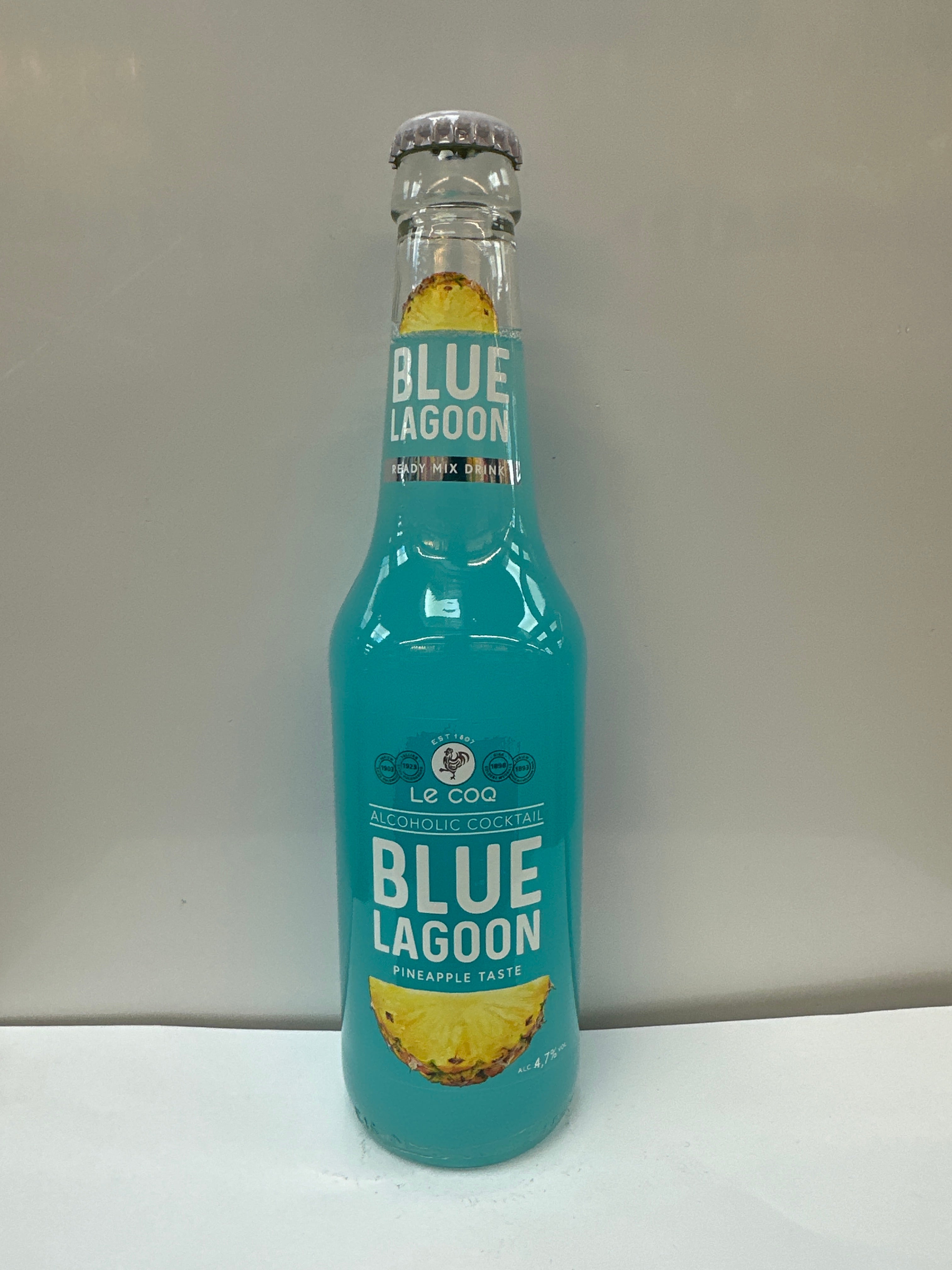 BLUE LAGOON pineapple taste 330 ml glass bottle single