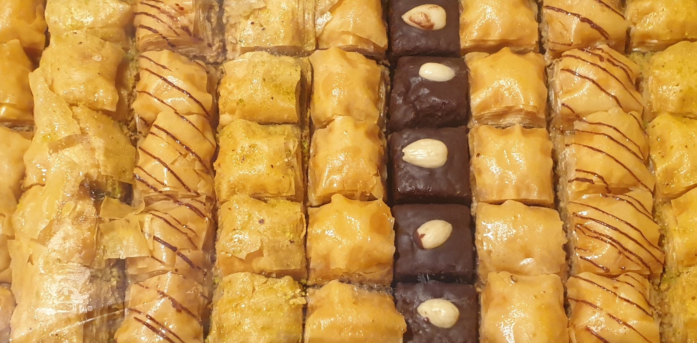 Baklava (4 pieces )